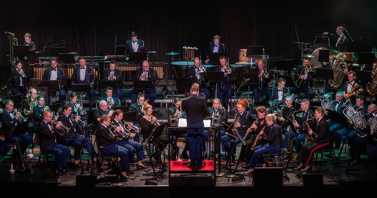 Orkest Koninklijke Marechaussee en Jamai Loman — Jaarconcert